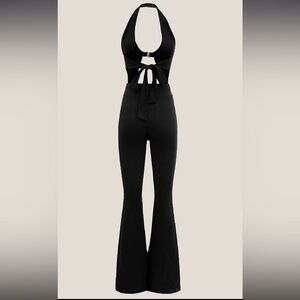 Verdusa Women's 2 Piece
Outfit Tie Back Crop
Halter Top and Wide Leg
Pant Set